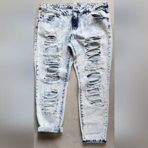 MUDD 17 Light Acid Wash Ripped Y2K‎